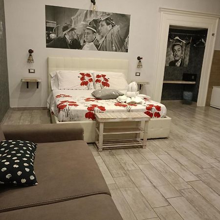 那不勒斯Artisti Bed&Dreams住宿加早餐旅馆 外观 照片