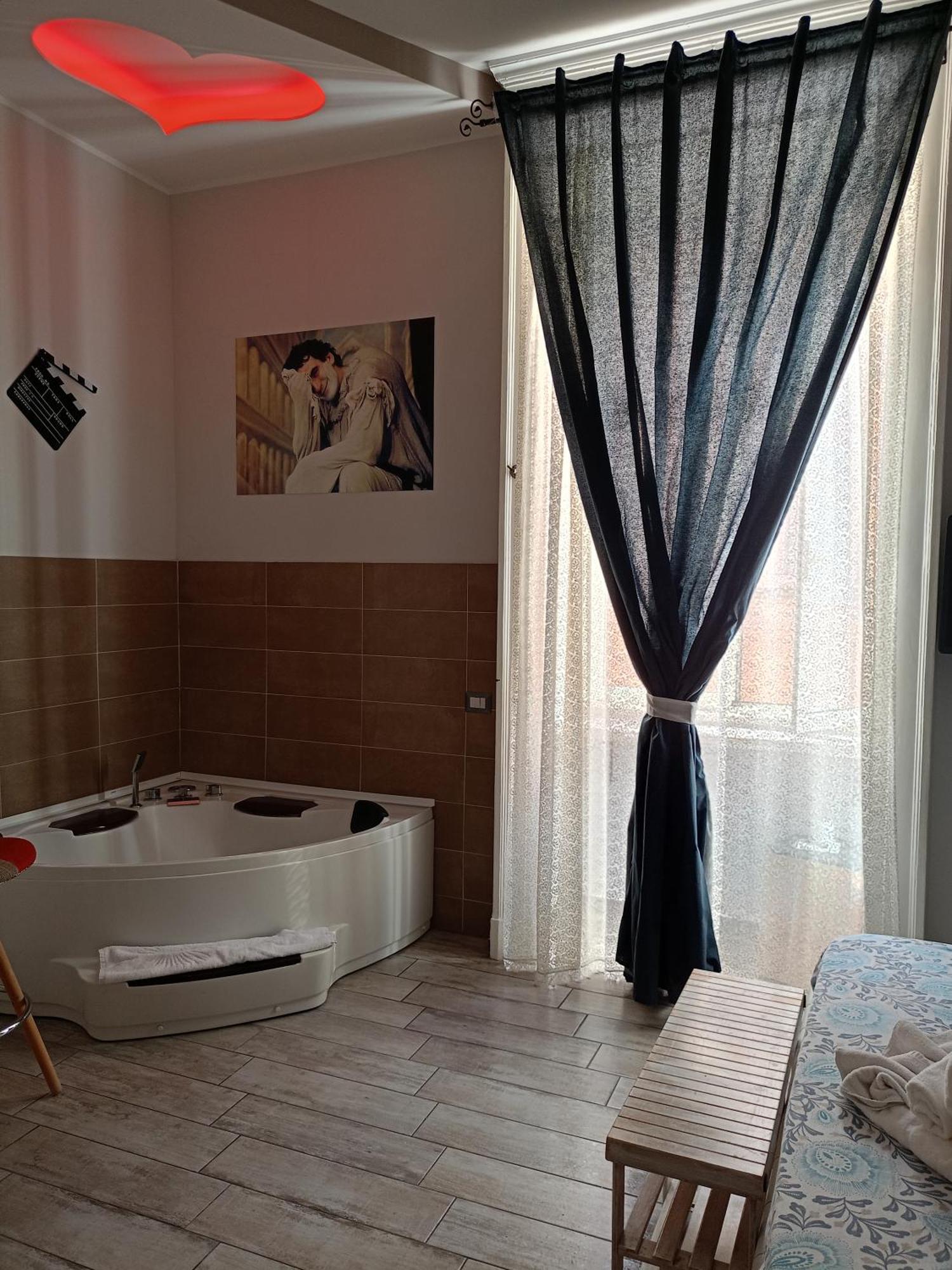 那不勒斯Artisti Bed&Dreams住宿加早餐旅馆 外观 照片