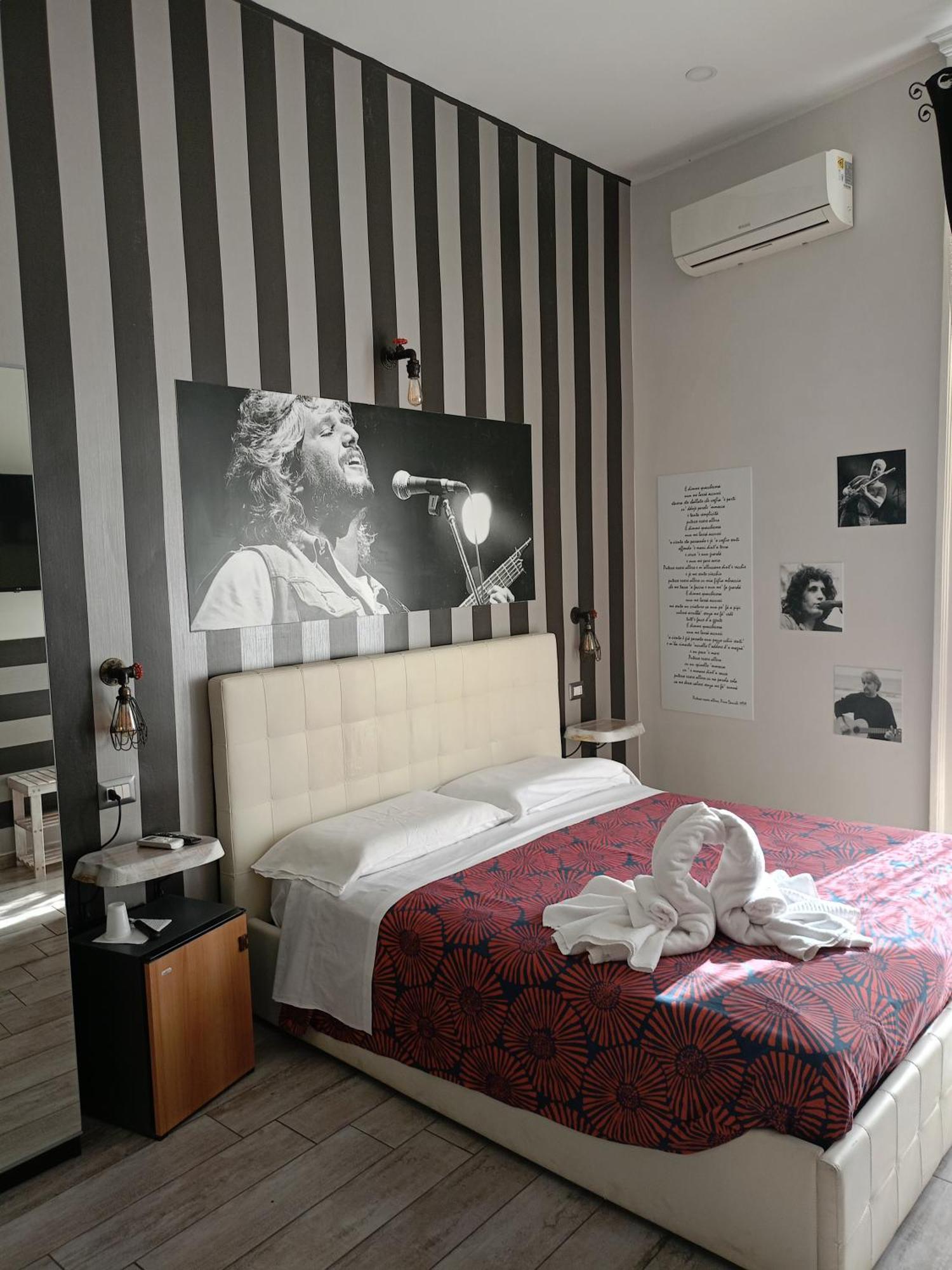 那不勒斯Artisti Bed&Dreams住宿加早餐旅馆 外观 照片