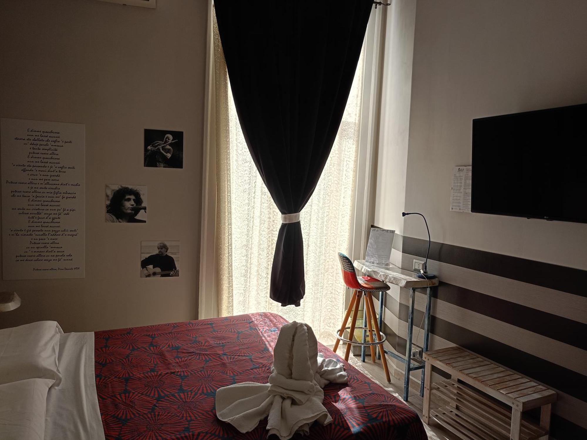那不勒斯Artisti Bed&Dreams住宿加早餐旅馆 外观 照片
